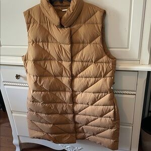 Stylish Women's Brown Puffer Vest